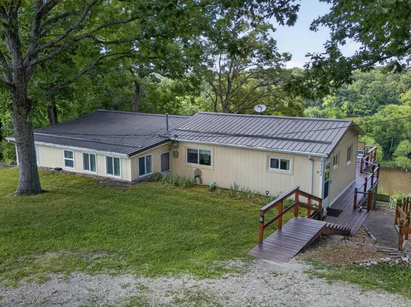 28282 Bluff Rd, Warsaw, MO 65355