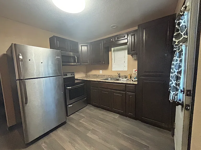 1990 Puebla Ave #3 — Photo 11