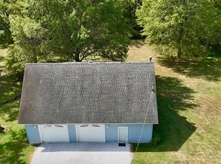 602 S 4th St, Dahlgren, IL 62828