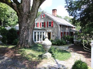 349 Haviland Rd, Stamford, CT 06903