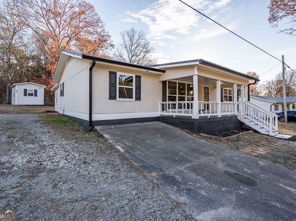 516 Richards Rd NE, White, GA 30184