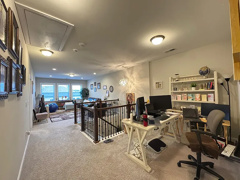 929 Haybeck Ln — Photo 12