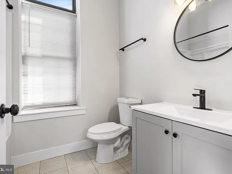 420 Chestnut St #2 — Photo 15
