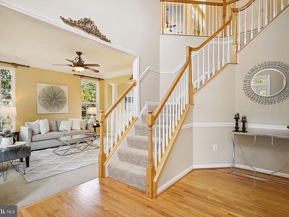 4th image of 21528 Fox Field Cir