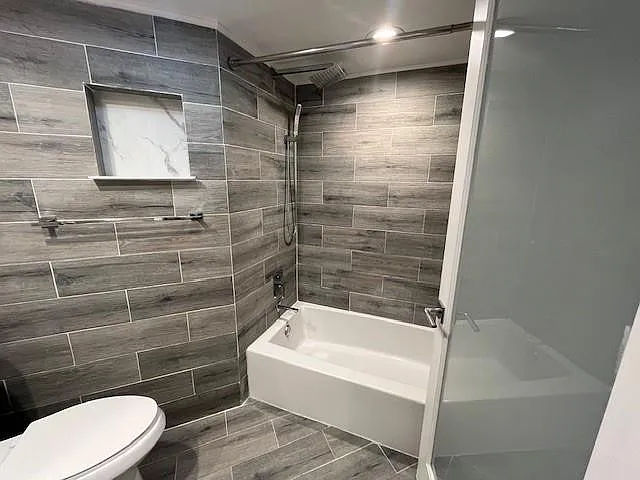 992 NW 93rd Ave — Photo 12