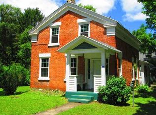 203 W Union St, Rockton, IL 61072