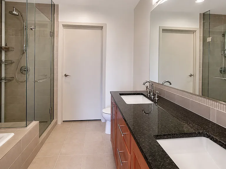 10610 NE 9th Pl #2107 — Photo 12