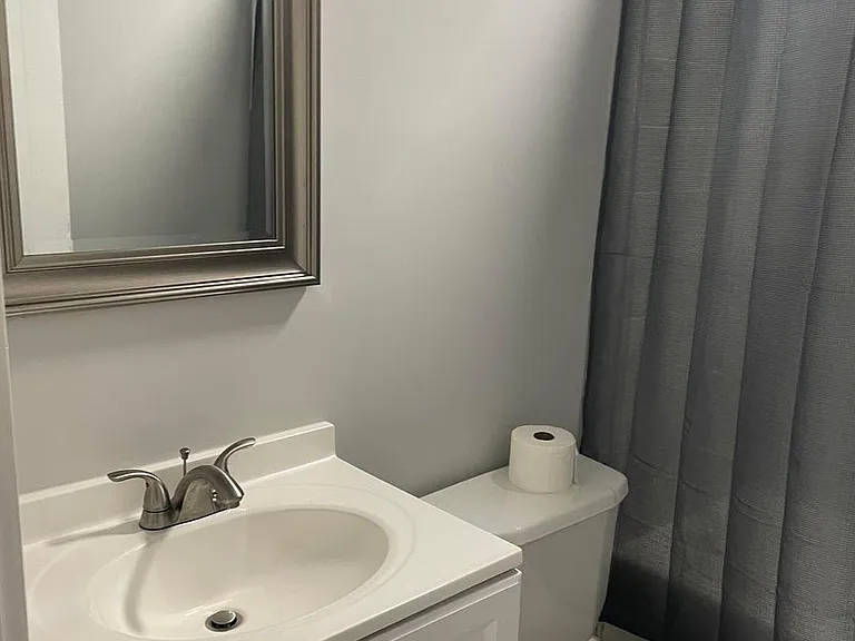 411 N Green St #2 — Photo 7