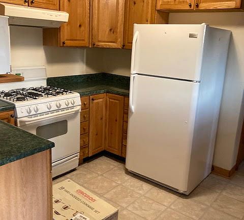 kitchen- refrigerator