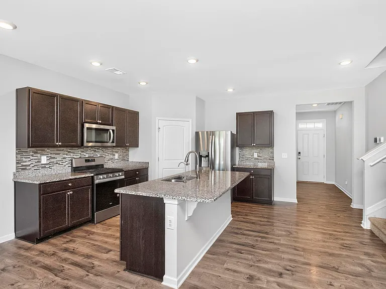 3006 Mallard Dr — Photo 12