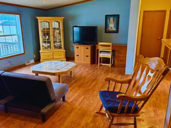 11 Page Street, Plymouth, NH 03264