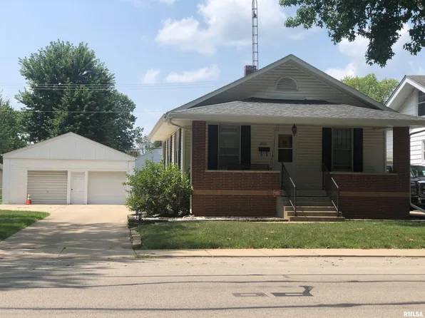 2021 N 8th St, Springfield, IL 62702