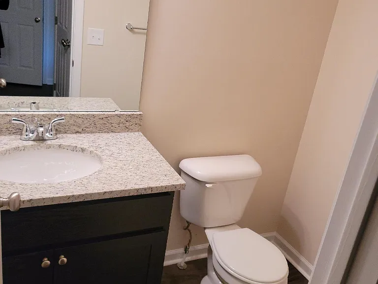 6996 Lucia Dr — Photo 4