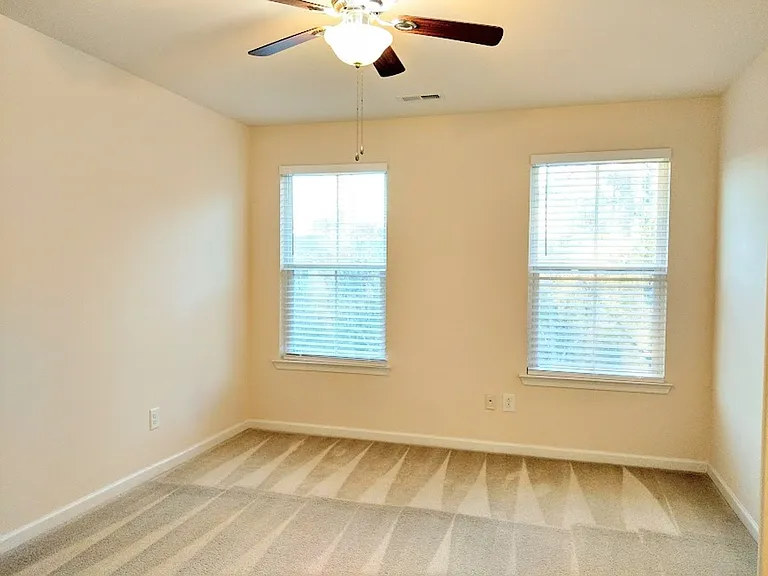447 Panorama View Loop — Photo 13