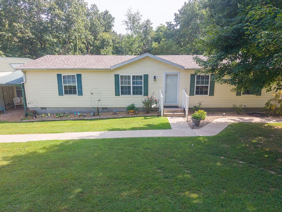 1st image of 572 Gerrish Rd