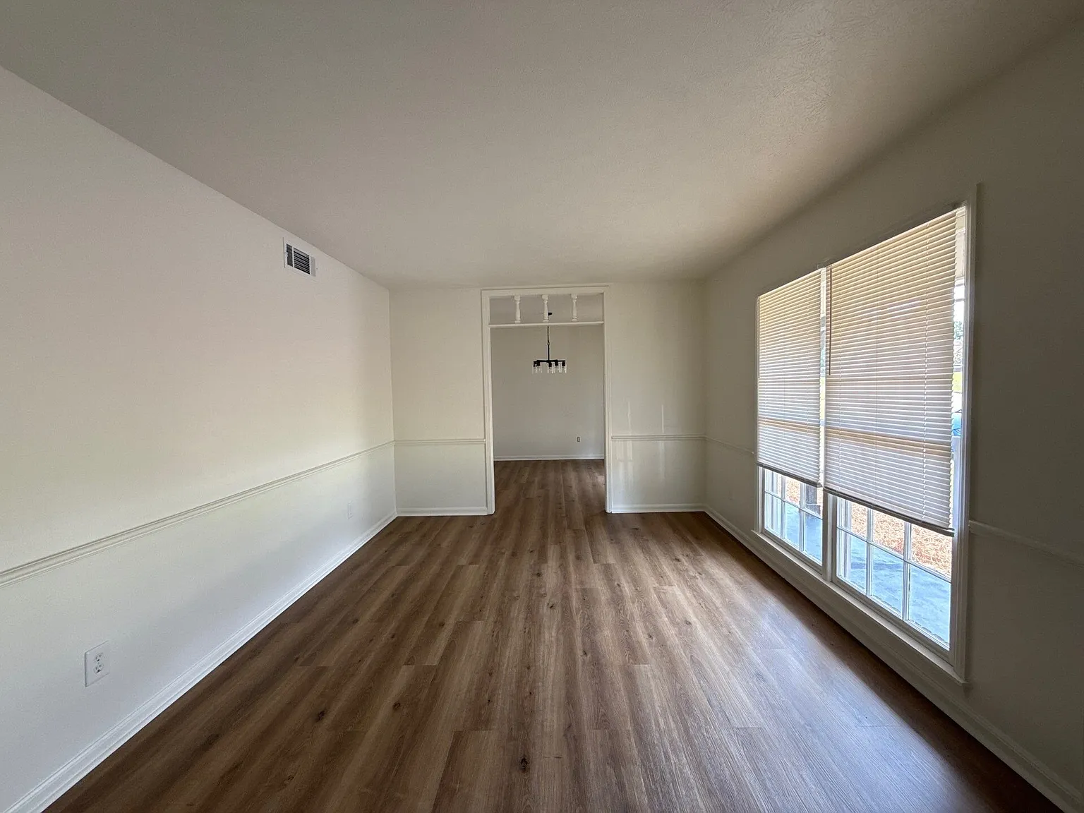 5921 Norton St — Photo 3