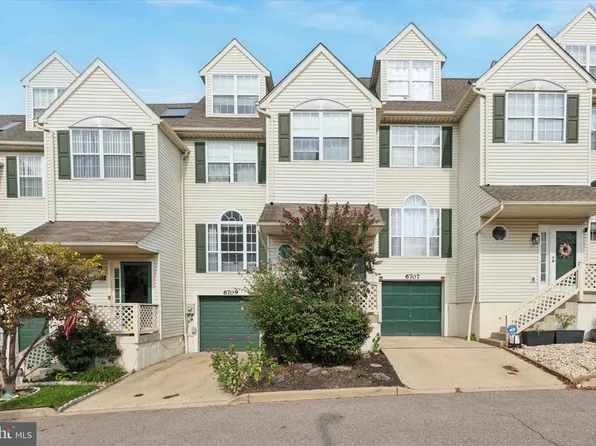 6709 Cinnamon Dr, Philadelphia, PA 19128