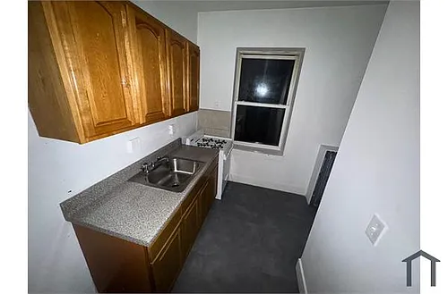 76 Broad St #22 Photo 1