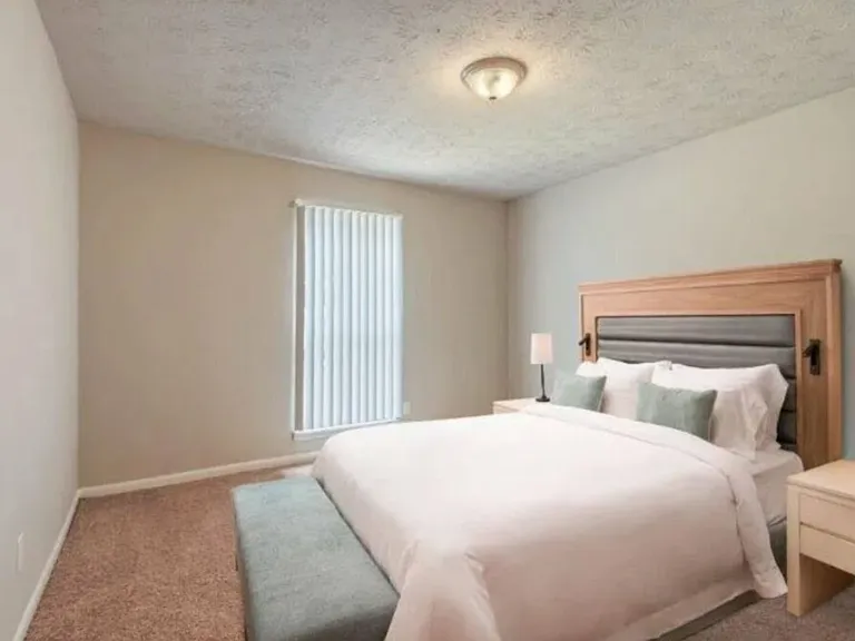 2571 Candler Rd — Photo 26