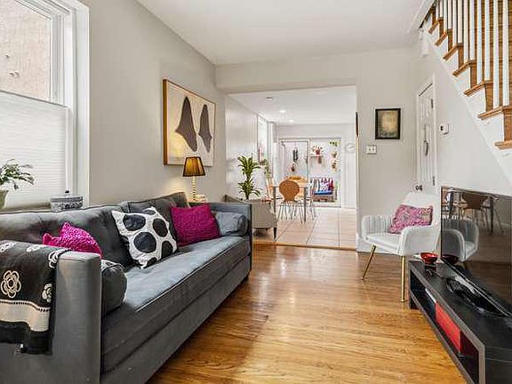 3rd image of 726 S 7th St