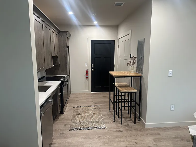 4 Laurel Hill Dr #3 — Photo 13