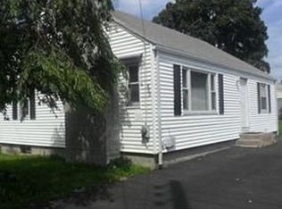 132 Vine St, Pawtucket, RI 02861