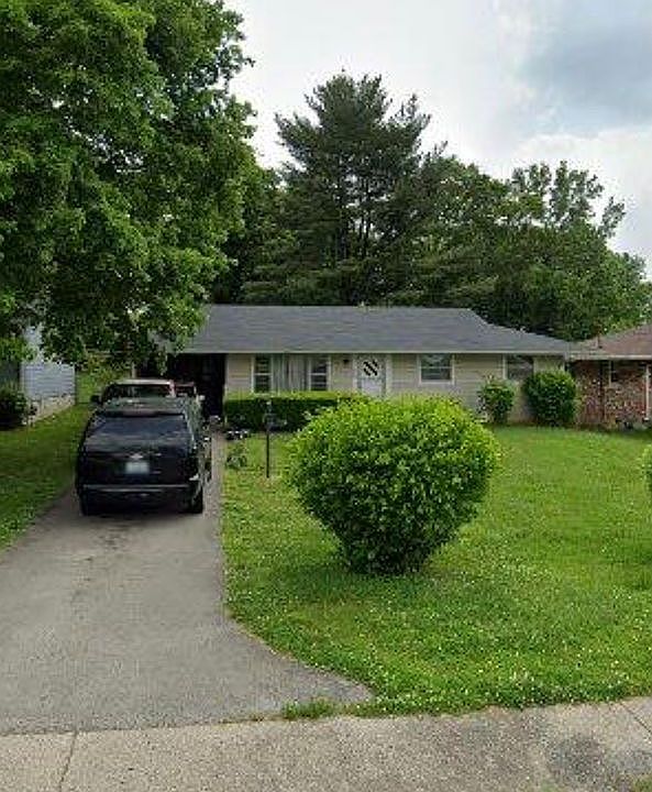 1st image of 448 Webb Dr