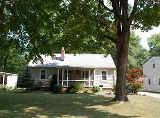 24390 Hedgewood Ave, Westlake, OH 44145
