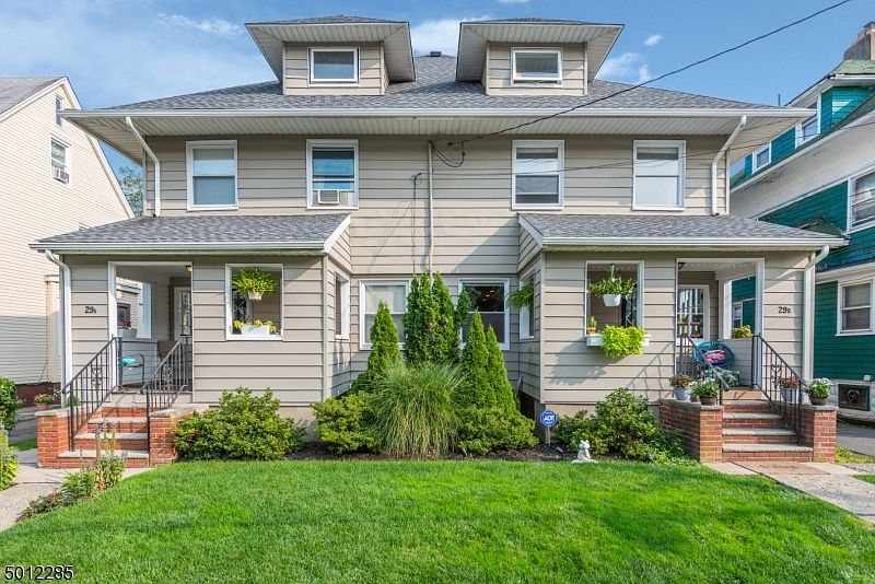 1st image of 29 N WILLOW ST #B