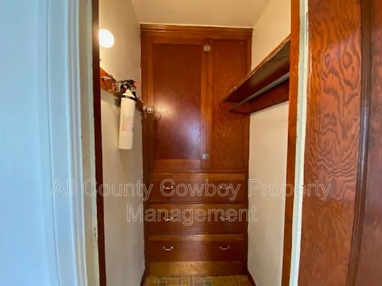 769 N 8th St #2 — Photo 6