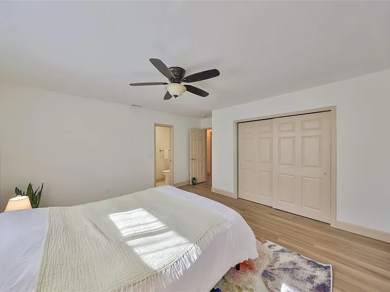 1727 New Hampshire Ave NE — Photo 16