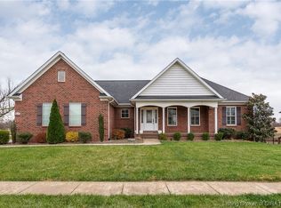 215 Liam Noble Cir, Sellersburg, IN 47172