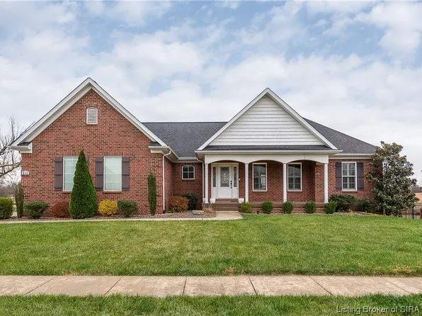215 Liam Noble Circle, Sellersburg, IN 47172