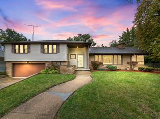 1300 Texas Ave, Joliet, IL 60435