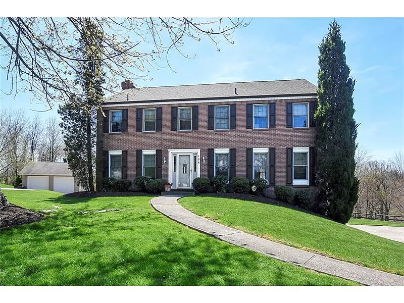 194 Ridgeview Dr photo 1