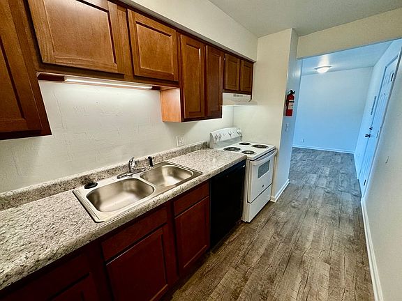 4th image of 510 N Congress St APT 11