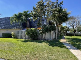 300 Woodland Rd, Palm Springs, FL 33461