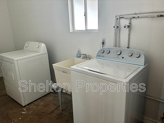 5th image of 1041 W 18th St