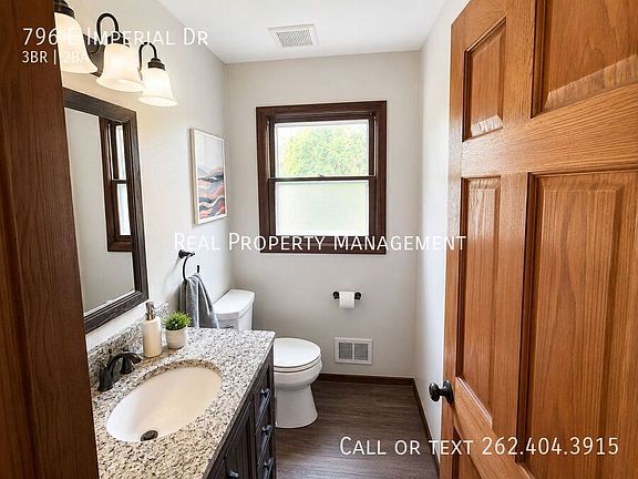 4th image of 796 E Imperial Dr