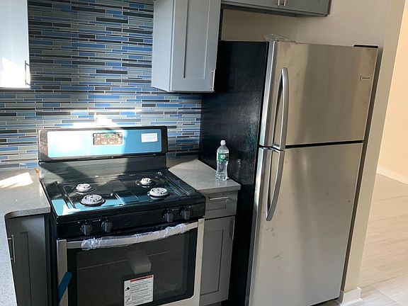 3rd image of 1716 Borbeck Ave Floor 2