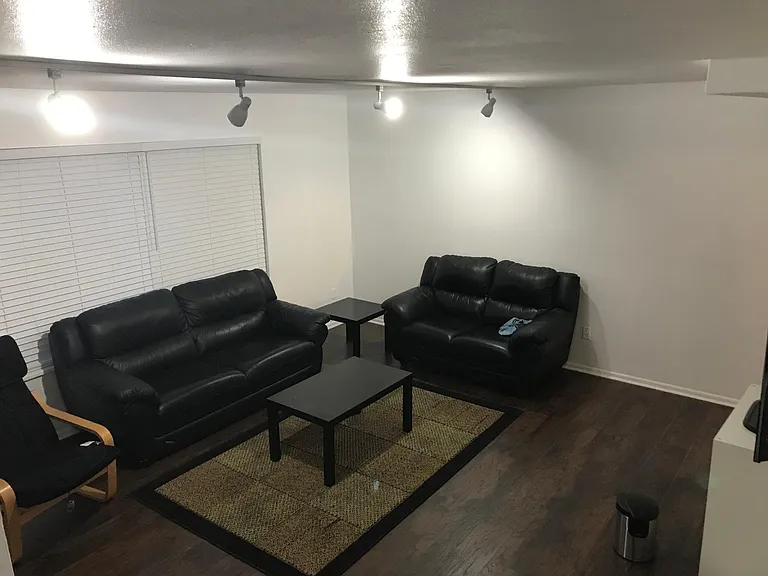 3930 S Yosemite St — Photo 36