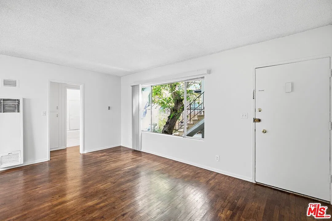 1 bed, 1.0 bath, 650 sqft, $2,195 — Photo 1