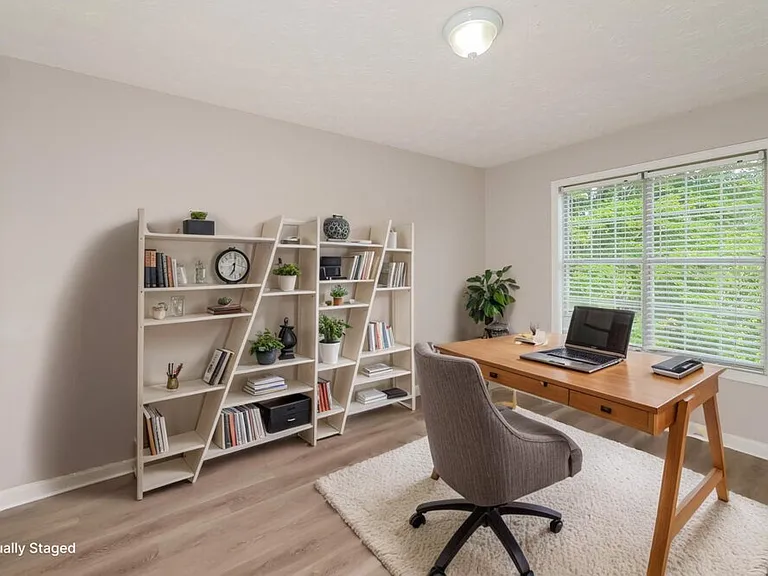 9385 Eagles Landing Dr — Photo 16