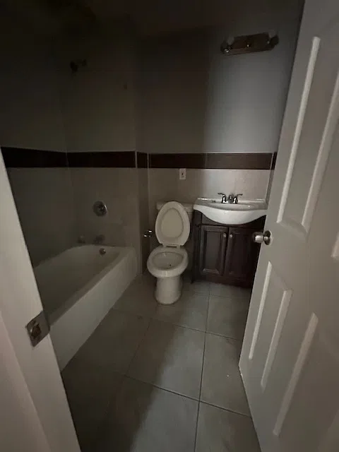 2 bed, 1000 sqft, $1,400 — Photo 2