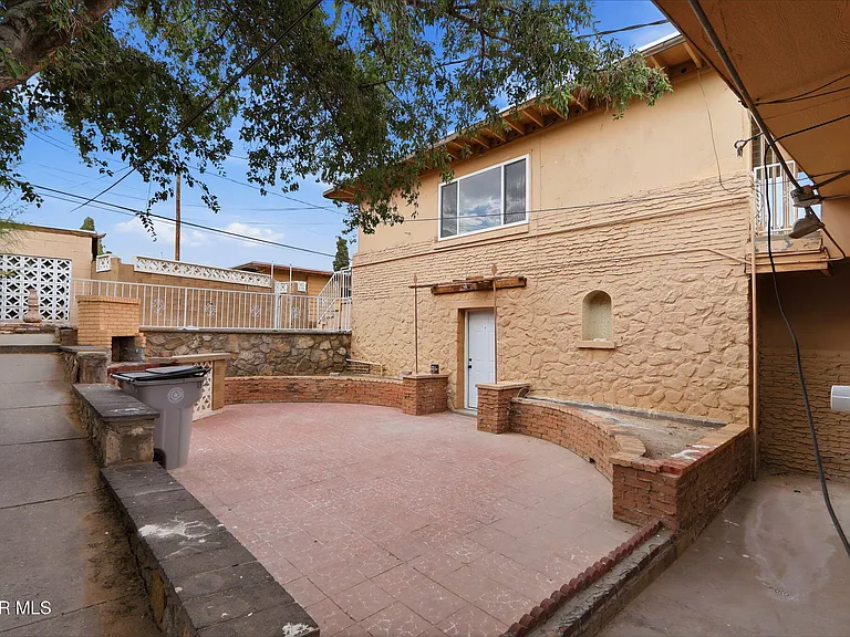 2413 Copper Ave #A — Photo 26