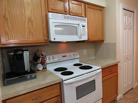 5th image of 5314 N Woodcrest Dr