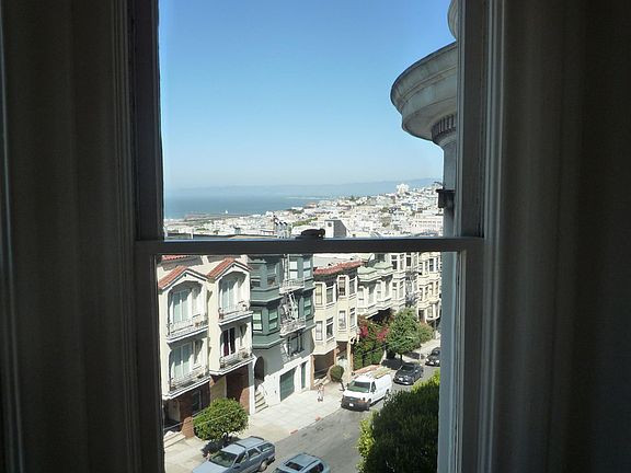 4th image of 961 Union St #1