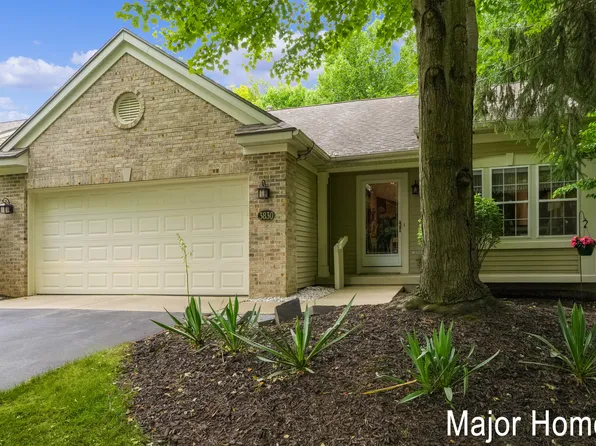 3830 Old Elm Dr SE, Kentwood, MI 49512