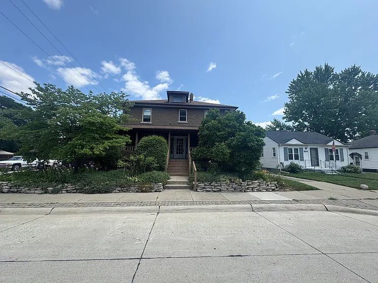 22246 Virginia Ave — Photo 1
