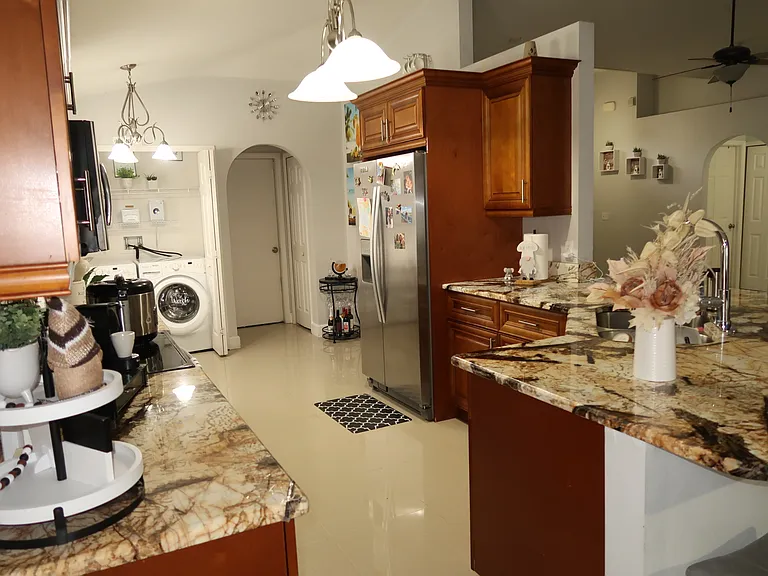 3235 Bellericay Ln — Photo 10